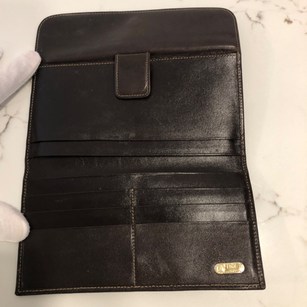 Vintage Fendi Brown and Black Wallet - Picture 6 of 8